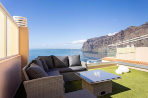 SPECTACULAR PENTHOUSE WITH AMAZING VIEWS